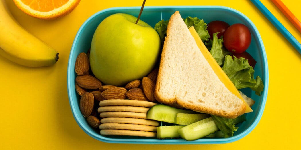 What to Pack for School Lunches + Tips and Tricks