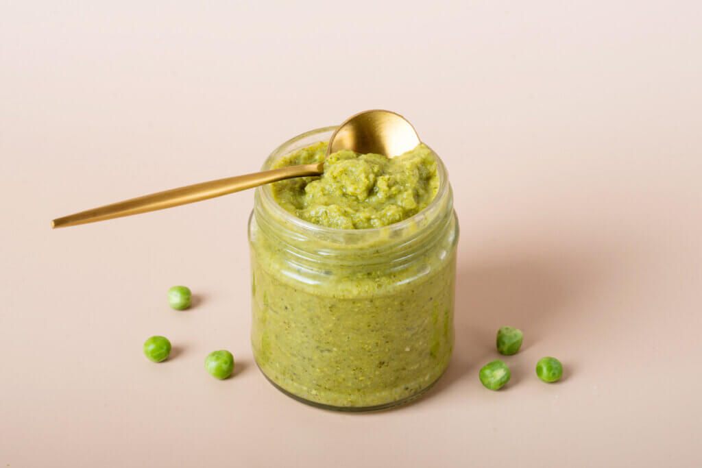 Broccoli and Spinach baby Food Puree in a Food Blender
