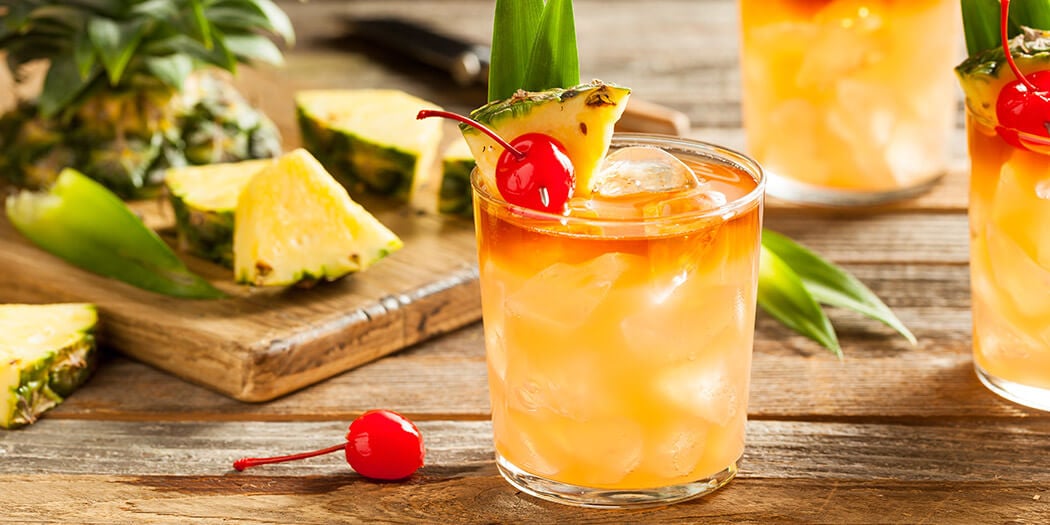 35 Refreshing Summer Cocktails To Stay Cool