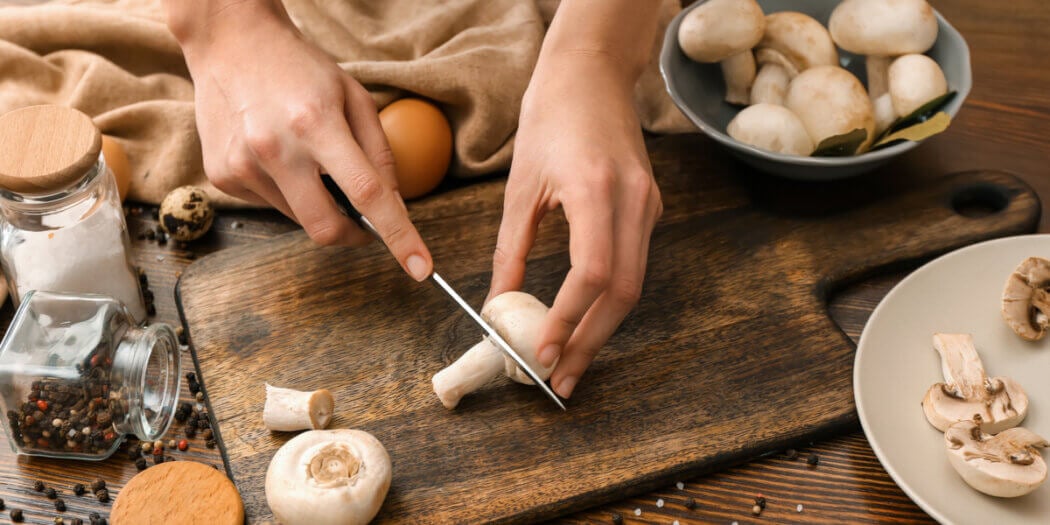 How to Cut Mushrooms with Step-by-Step Instructions