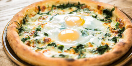 How To Make Breakfast Pizza in 5 Easy Steps