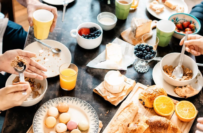 31 Breakfast Potluck Ideas: Sweet & Savory Foods for Large Groups