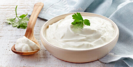 13 Simple Sour Cream Substitutes for Any Recipe