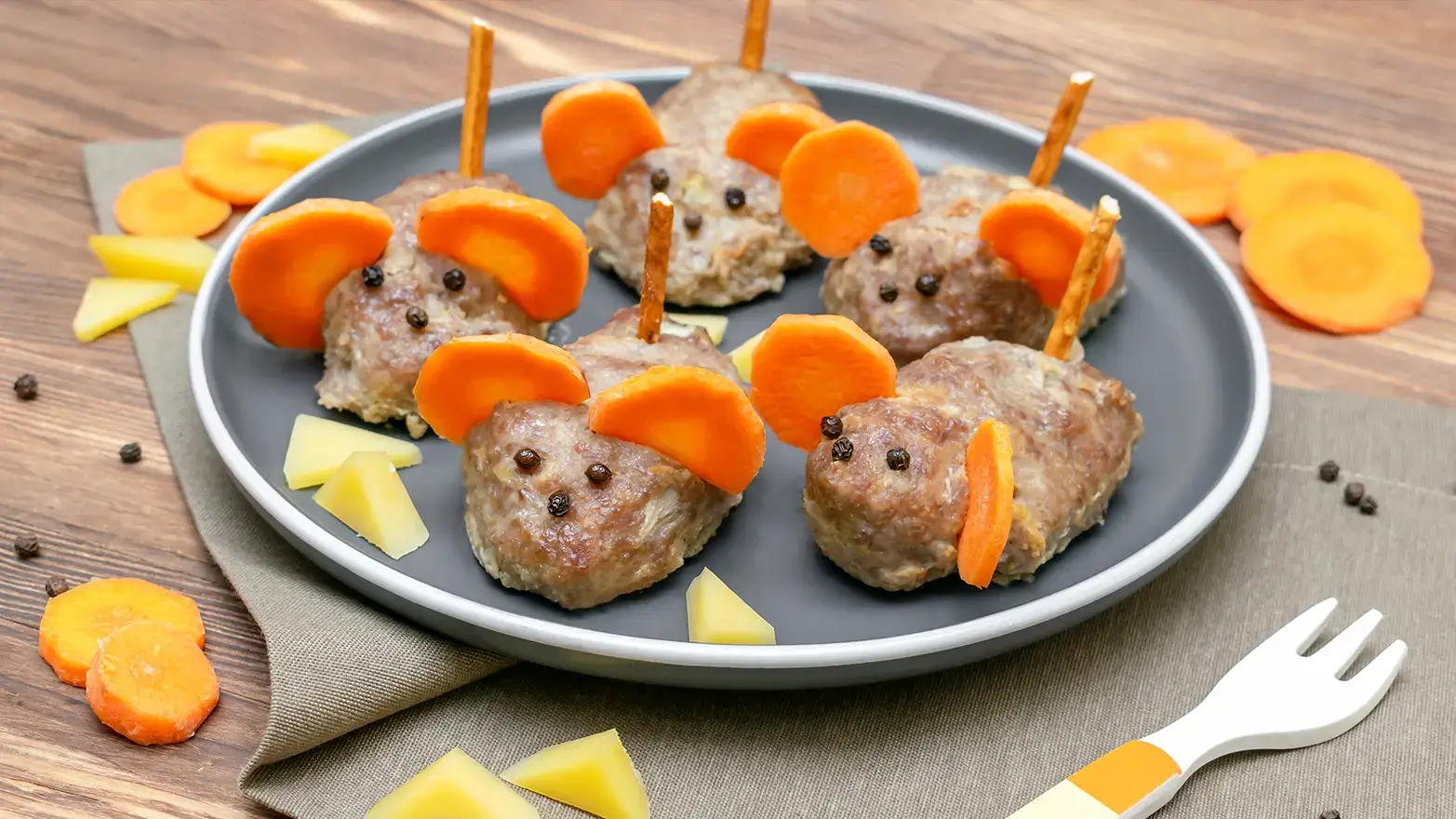 Mini meatloafs that look like rats. 