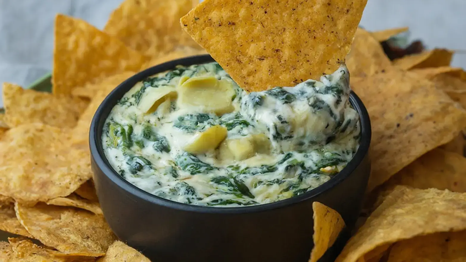 Spinach artichoke dip with chips